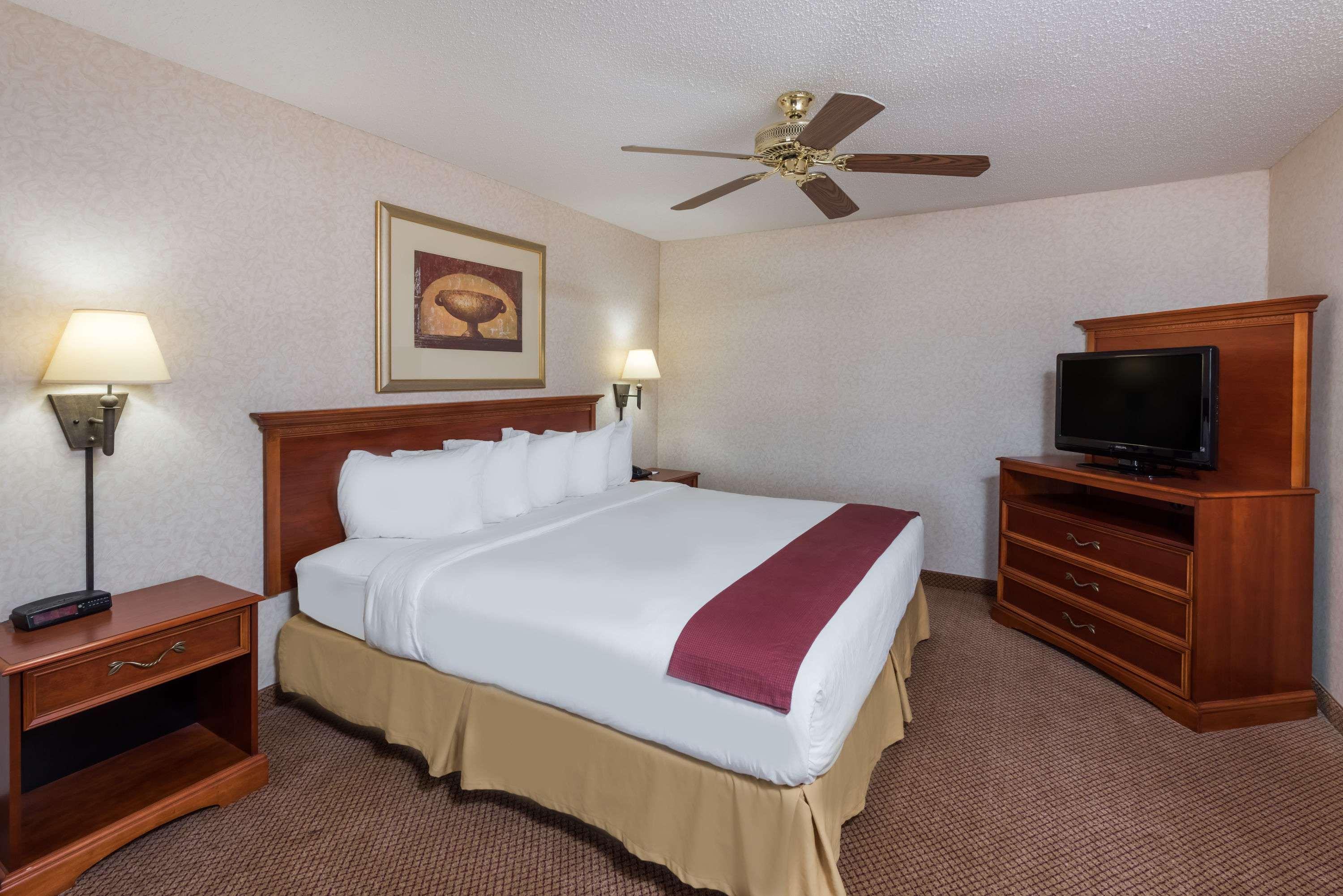 Seasons Inn & Suites Highland Esterno foto