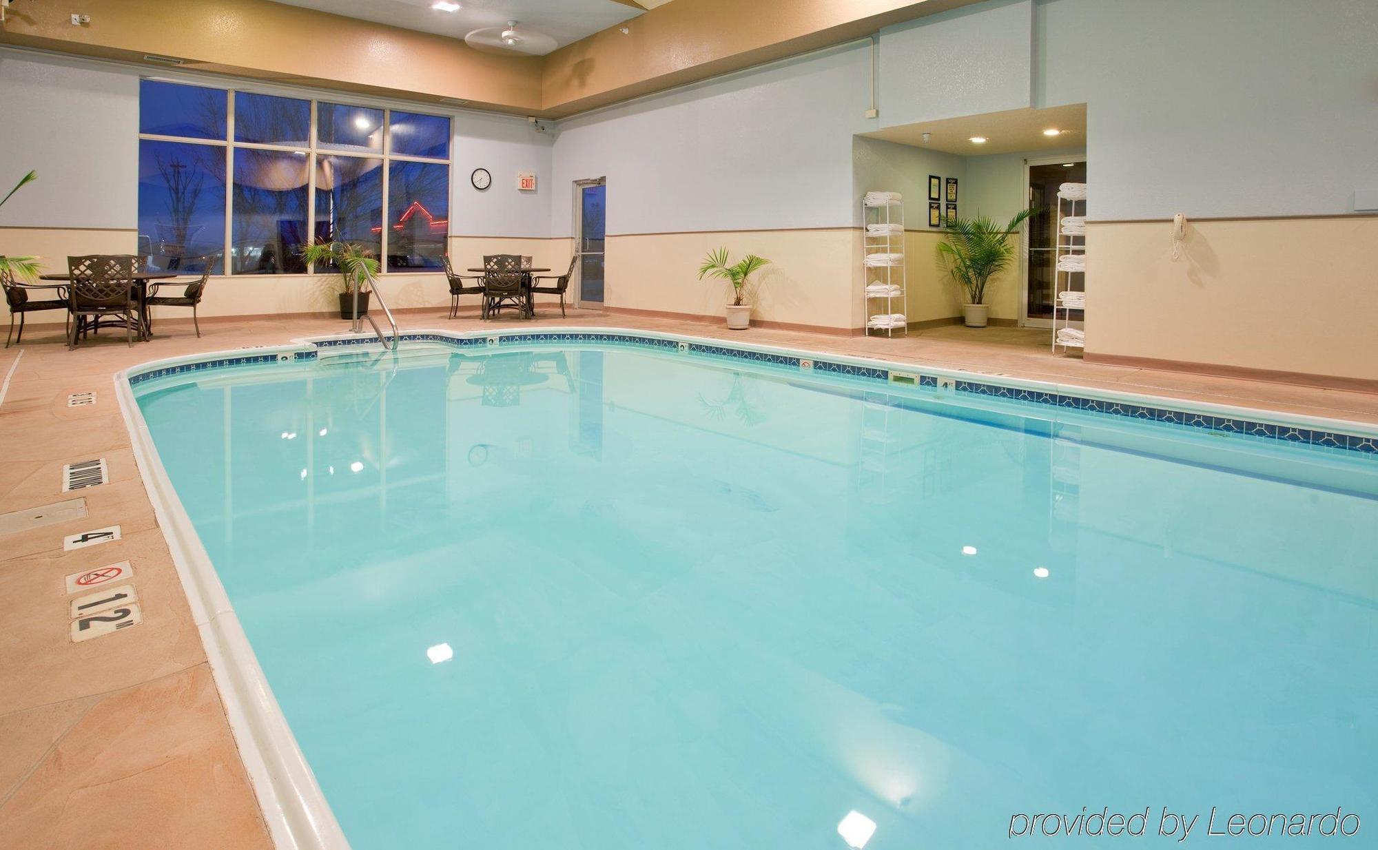 Seasons Inn & Suites Highland Servizi foto