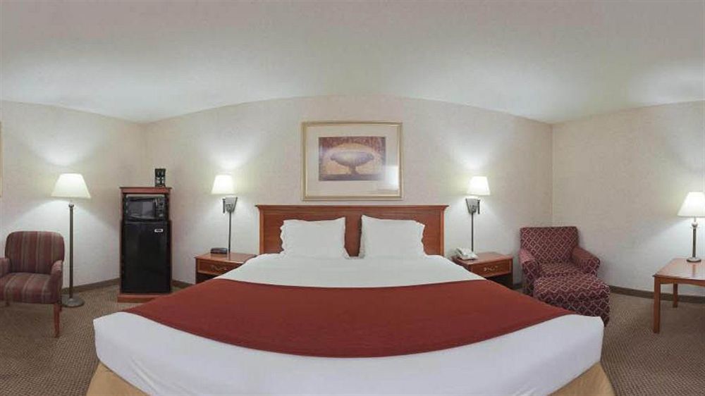 Seasons Inn & Suites Highland Esterno foto