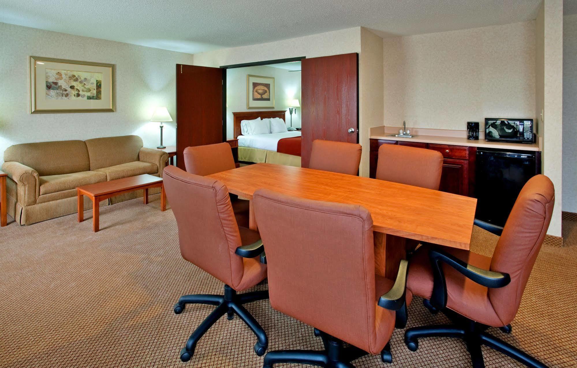 Seasons Inn & Suites Highland Esterno foto