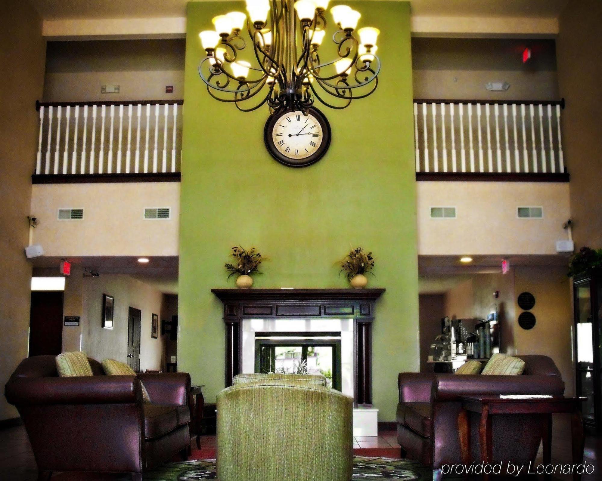 Seasons Inn & Suites Highland Interno foto